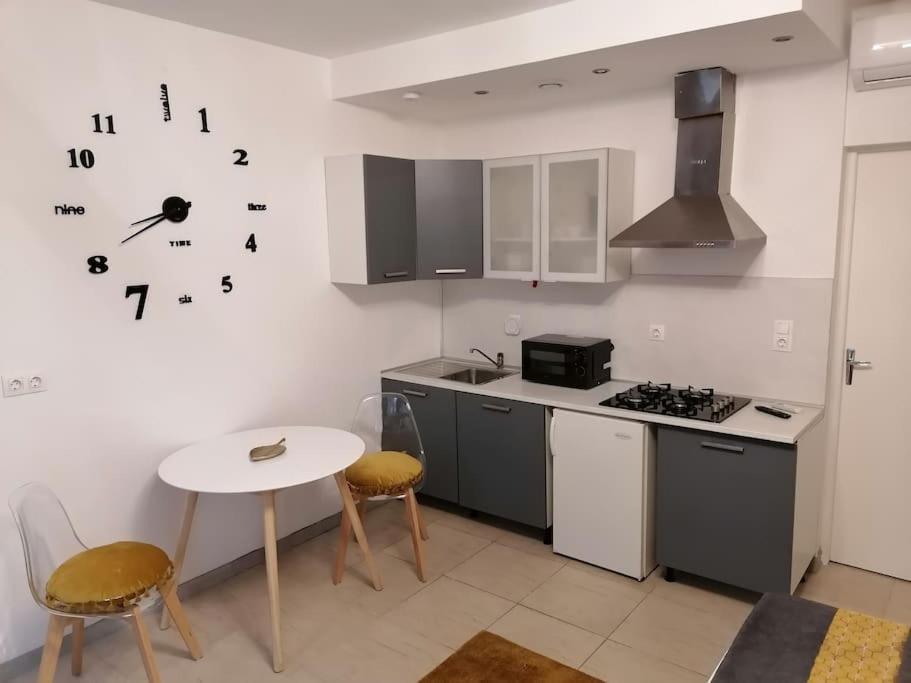 Studio Proche Du Centre-Ville Каркассон Экстерьер фото